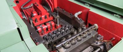 O que é uma máquina de encabeçamento a frio?